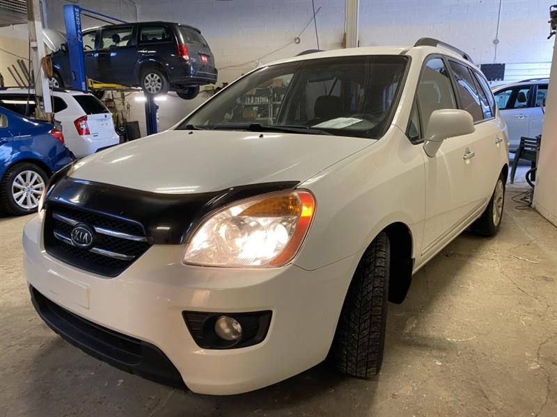 2010 Kia Rondo