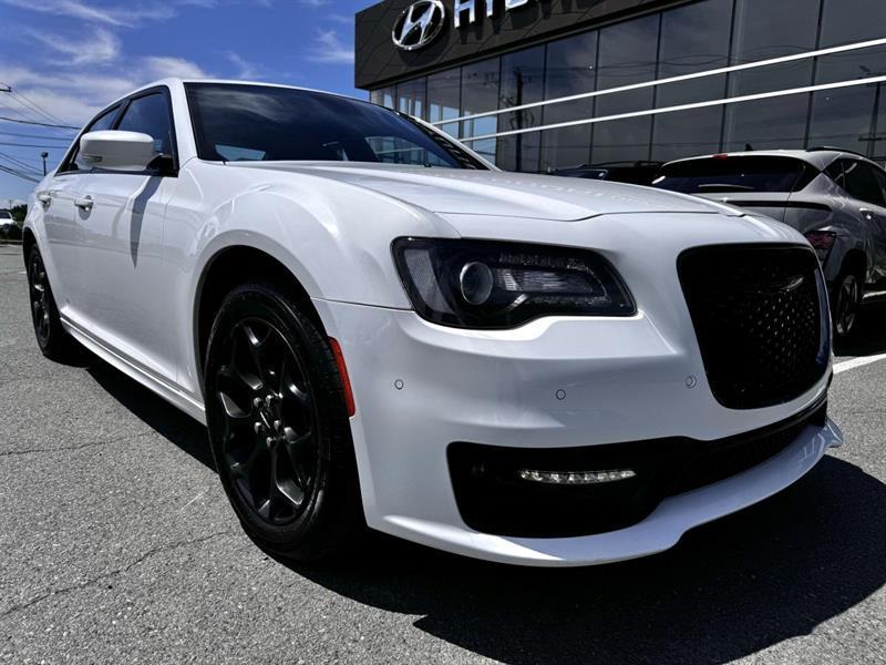 2022 Chrysler 300