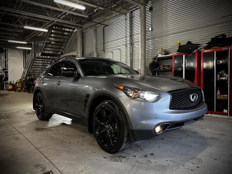 2017 Infiniti QX70