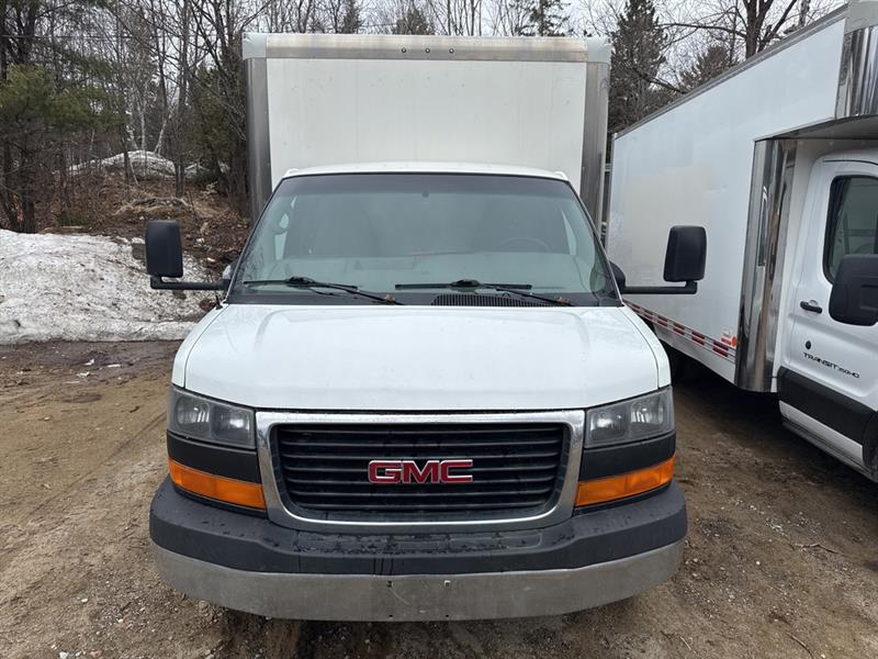2015 GMC Savana