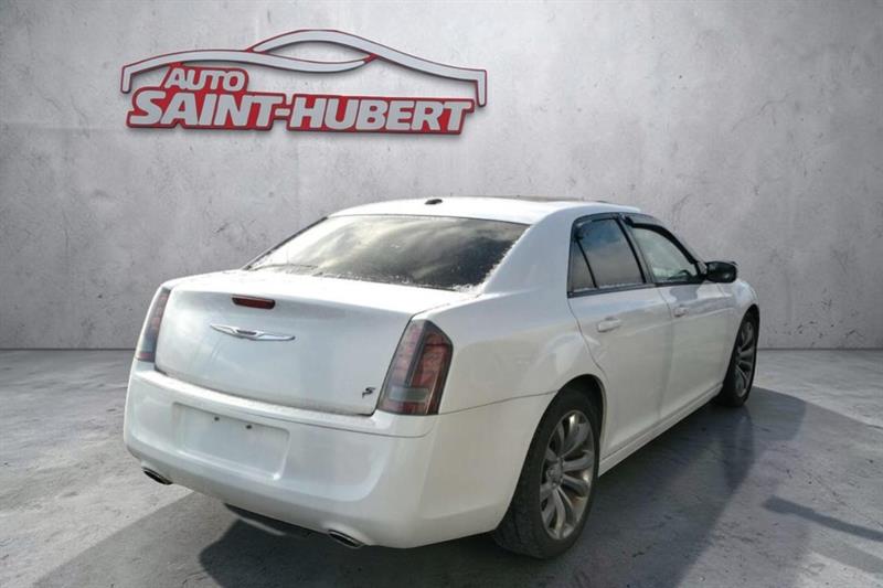 Chrysler 300 5
